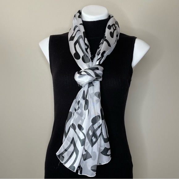 Accessories - Black and White Musical Note Scarf